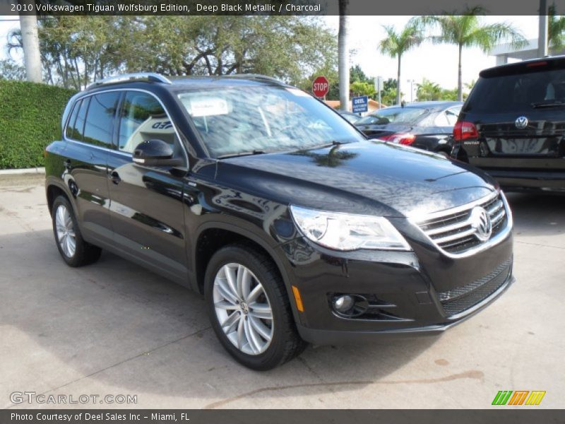 Front 3/4 View of 2010 Tiguan Wolfsburg Edition