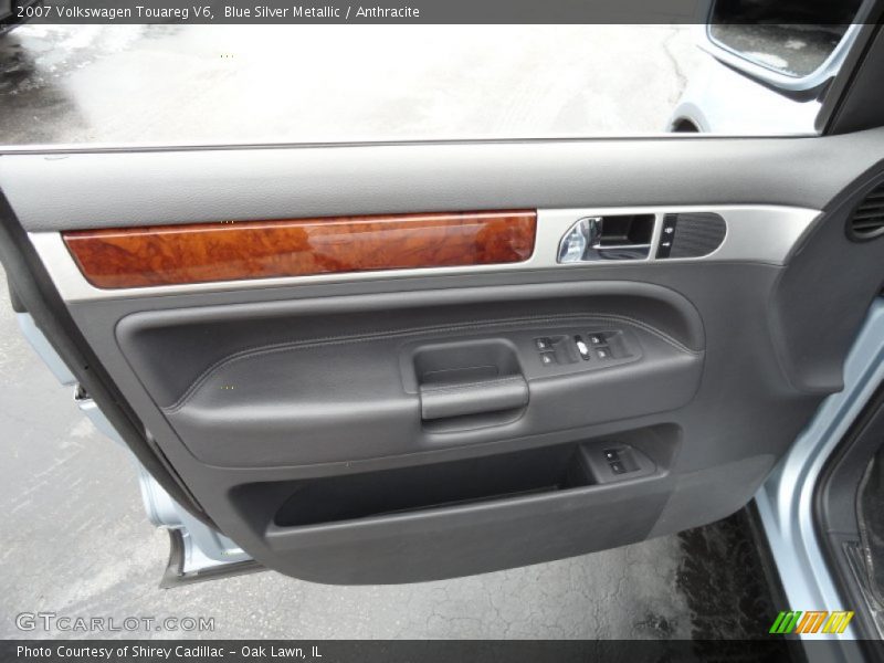 Door Panel of 2007 Touareg V6