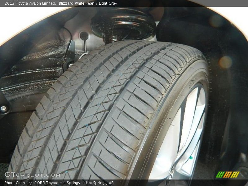 Blizzard White Pearl / Light Gray 2013 Toyota Avalon Limited