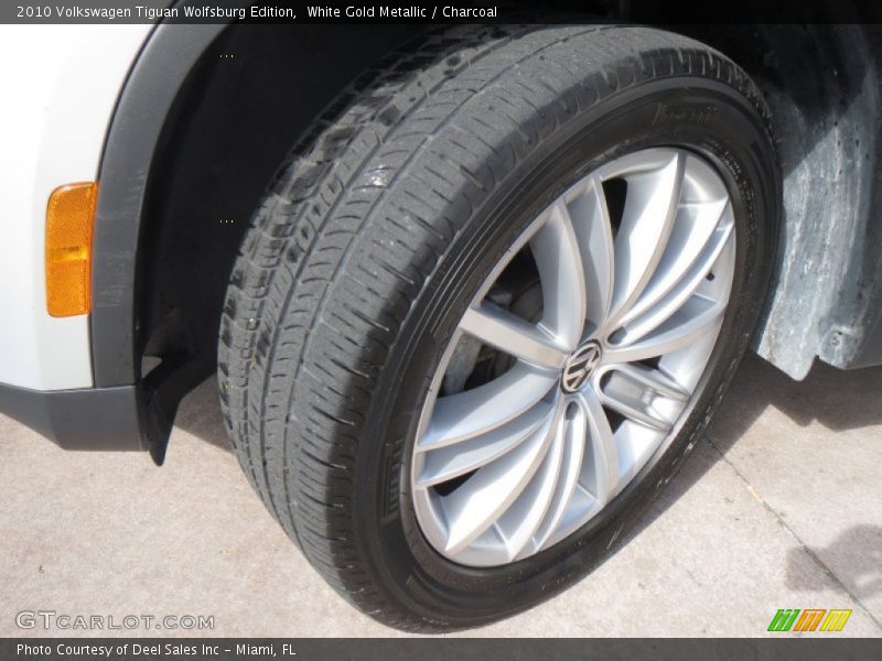 White Gold Metallic / Charcoal 2010 Volkswagen Tiguan Wolfsburg Edition