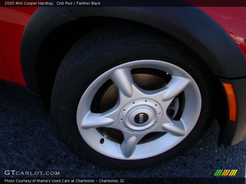 Chili Red / Panther Black 2005 Mini Cooper Hardtop
