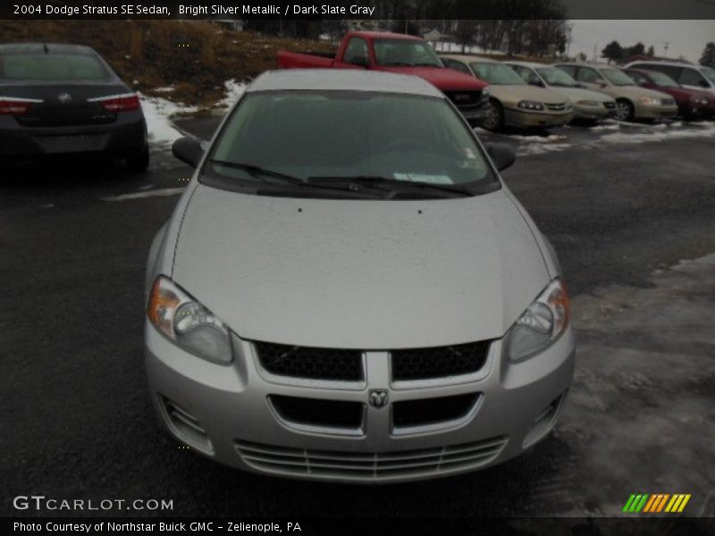 Bright Silver Metallic / Dark Slate Gray 2004 Dodge Stratus SE Sedan