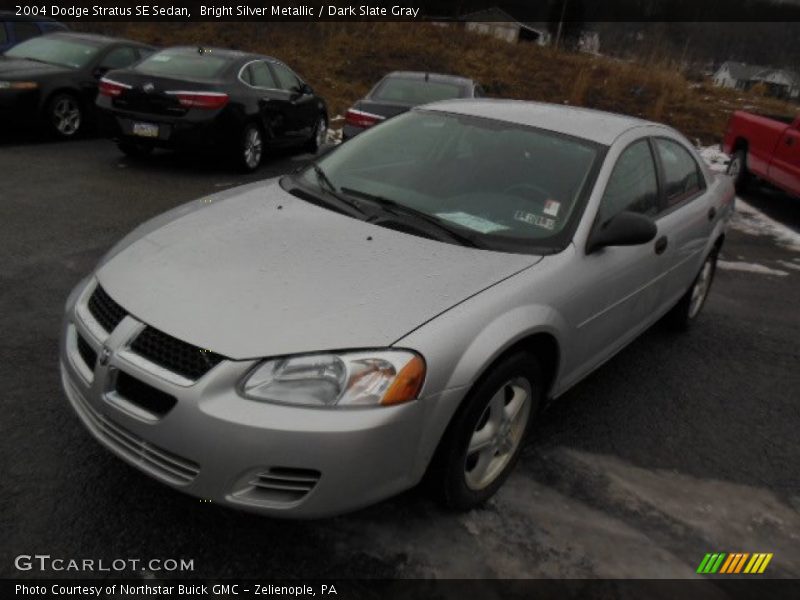 Bright Silver Metallic / Dark Slate Gray 2004 Dodge Stratus SE Sedan