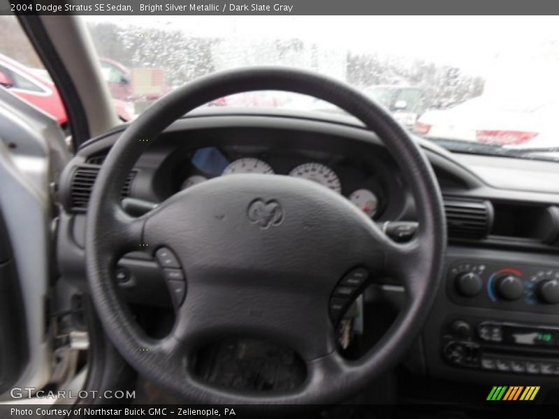 Bright Silver Metallic / Dark Slate Gray 2004 Dodge Stratus SE Sedan