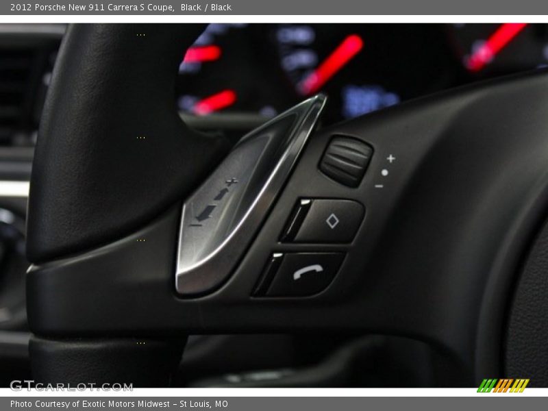 Controls of 2012 New 911 Carrera S Coupe