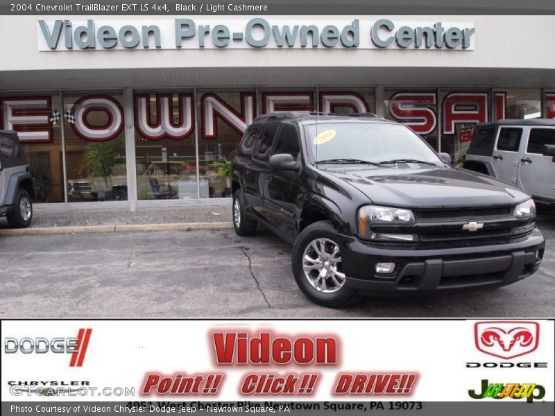 Black / Light Cashmere 2004 Chevrolet TrailBlazer EXT LS 4x4