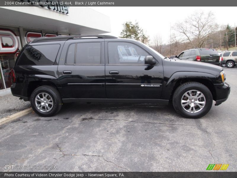 Black / Light Cashmere 2004 Chevrolet TrailBlazer EXT LS 4x4