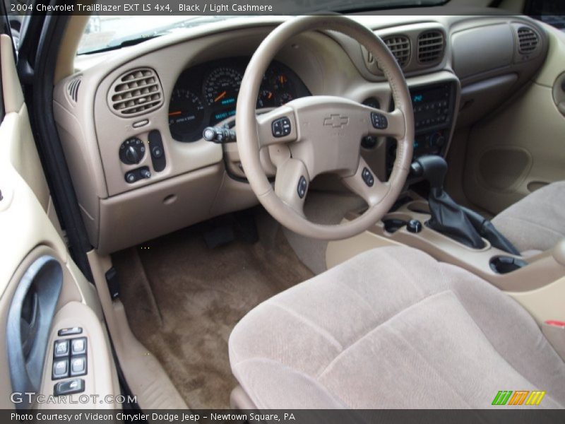 Black / Light Cashmere 2004 Chevrolet TrailBlazer EXT LS 4x4