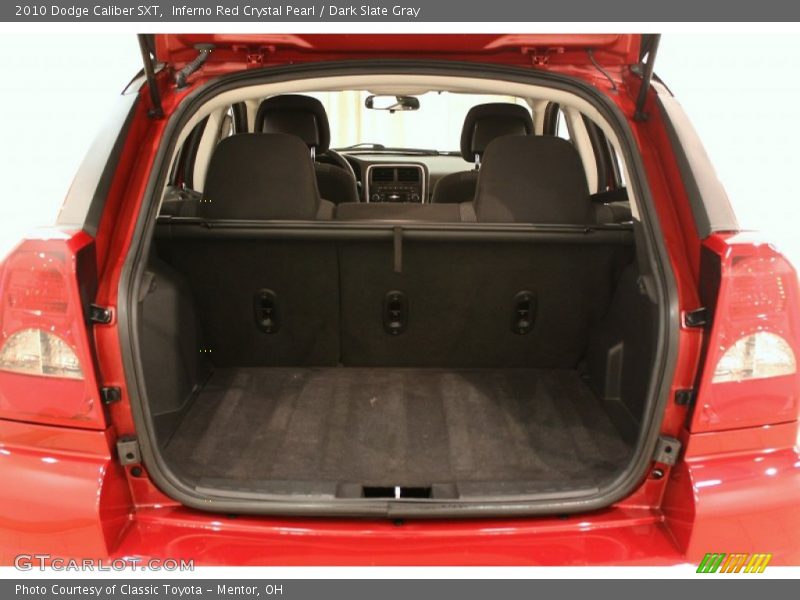  2010 Caliber SXT Trunk