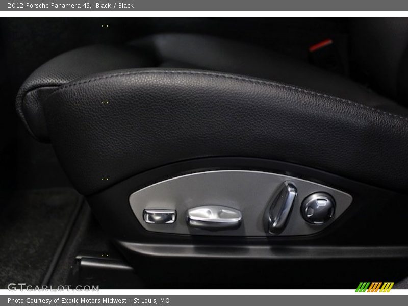 Black / Black 2012 Porsche Panamera 4S