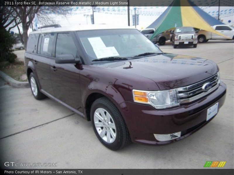 Bordeaux Reserve Red Metallic / Medium Light Stone 2011 Ford Flex SE