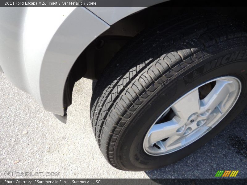 Ingot Silver Metallic / Stone 2011 Ford Escape XLS