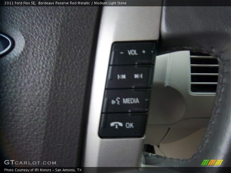 Bordeaux Reserve Red Metallic / Medium Light Stone 2011 Ford Flex SE