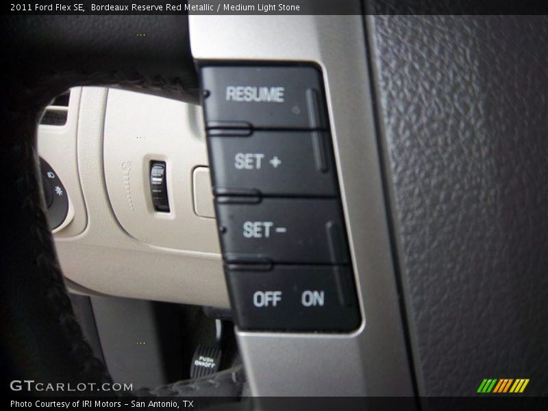 Bordeaux Reserve Red Metallic / Medium Light Stone 2011 Ford Flex SE