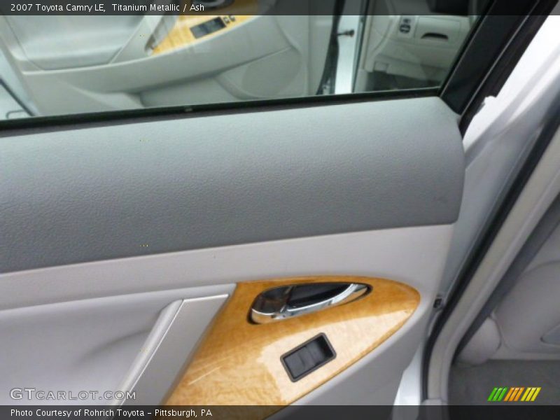 Titanium Metallic / Ash 2007 Toyota Camry LE