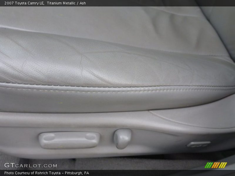 Titanium Metallic / Ash 2007 Toyota Camry LE