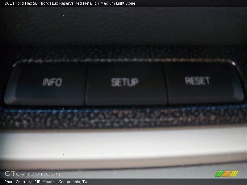 Bordeaux Reserve Red Metallic / Medium Light Stone 2011 Ford Flex SE