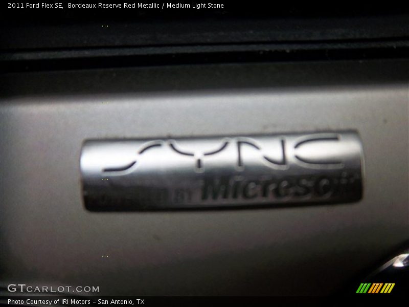 Bordeaux Reserve Red Metallic / Medium Light Stone 2011 Ford Flex SE