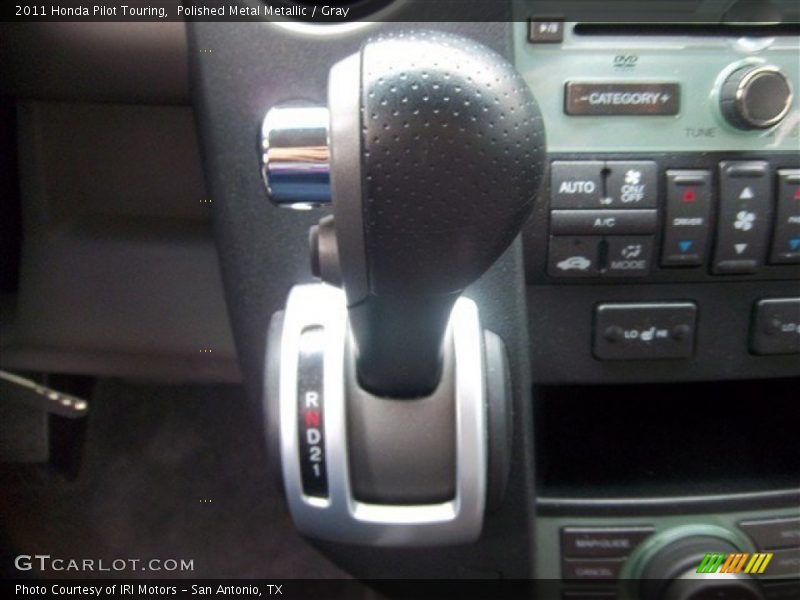 Polished Metal Metallic / Gray 2011 Honda Pilot Touring