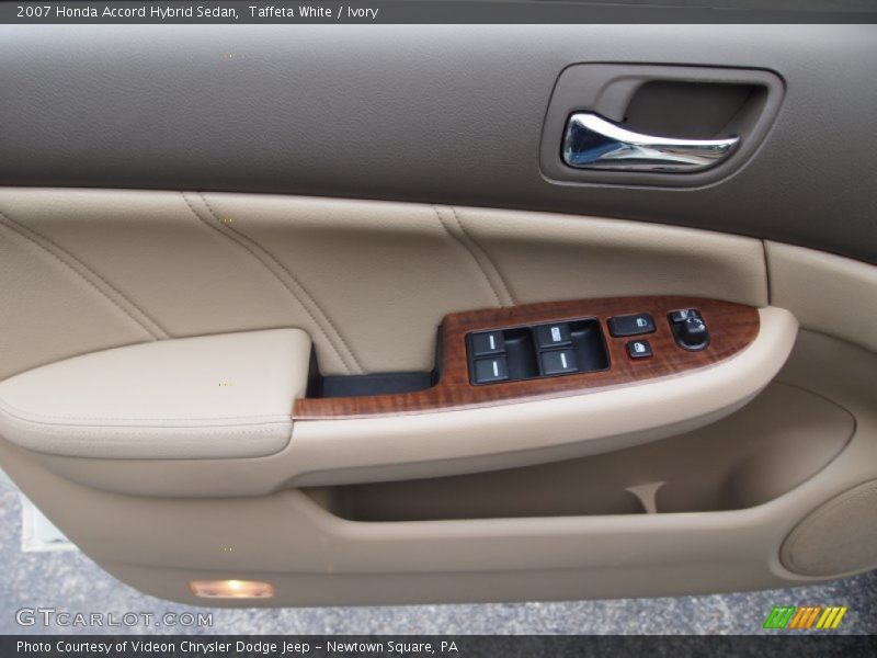 Door Panel of 2007 Accord Hybrid Sedan