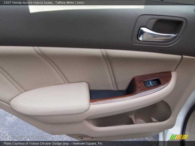 Door Panel of 2007 Accord Hybrid Sedan