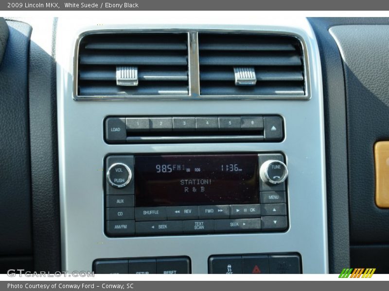 White Suede / Ebony Black 2009 Lincoln MKX