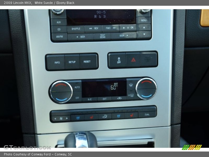 White Suede / Ebony Black 2009 Lincoln MKX