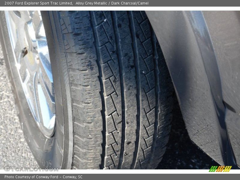 Alloy Grey Metallic / Dark Charcoal/Camel 2007 Ford Explorer Sport Trac Limited