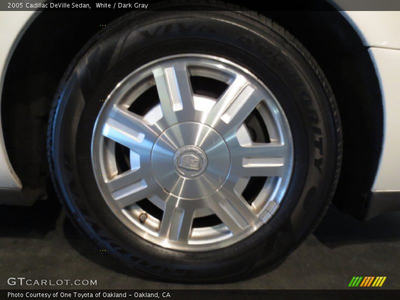  2005 DeVille Sedan Wheel