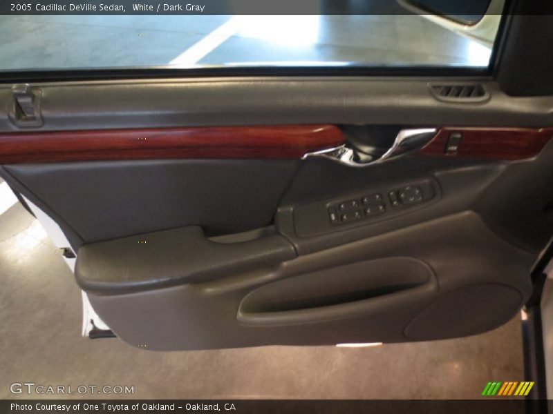 Door Panel of 2005 DeVille Sedan