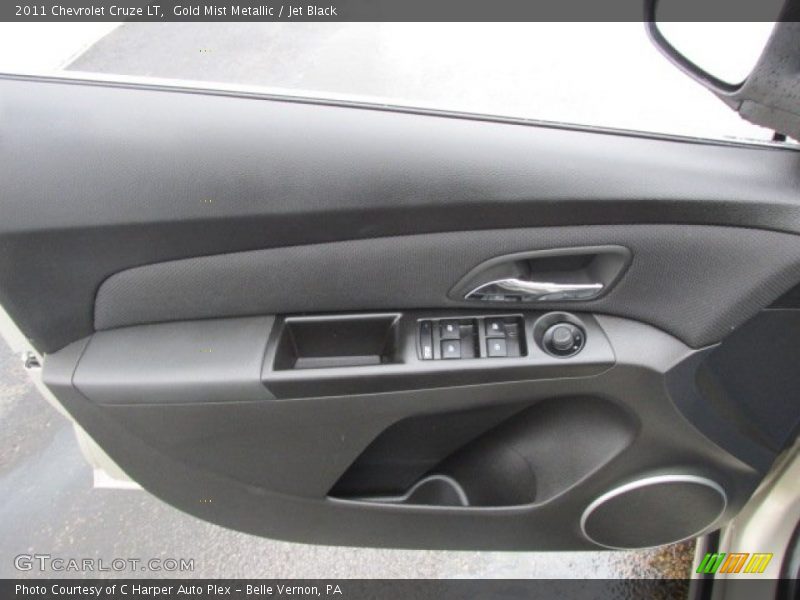 Gold Mist Metallic / Jet Black 2011 Chevrolet Cruze LT