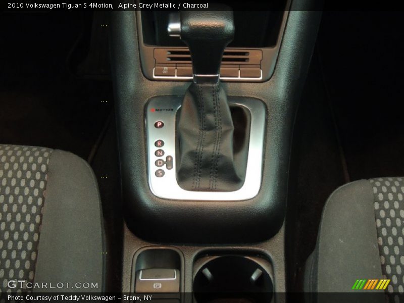 Alpine Grey Metallic / Charcoal 2010 Volkswagen Tiguan S 4Motion