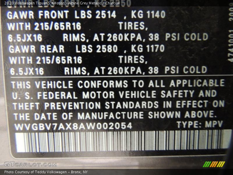 Alpine Grey Metallic / Charcoal 2010 Volkswagen Tiguan S 4Motion
