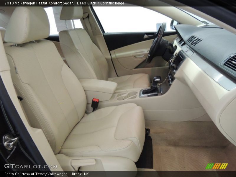 Deep Black / Cornsilk Beige 2010 Volkswagen Passat Komfort Sedan