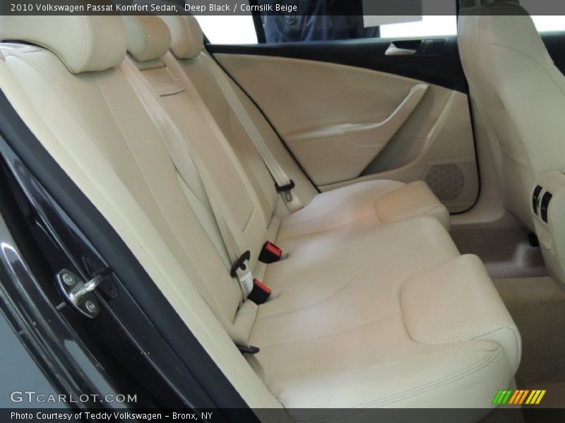 Deep Black / Cornsilk Beige 2010 Volkswagen Passat Komfort Sedan