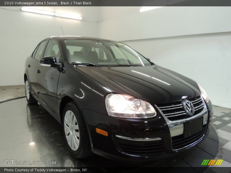 Black / Titan Black 2010 Volkswagen Jetta S Sedan