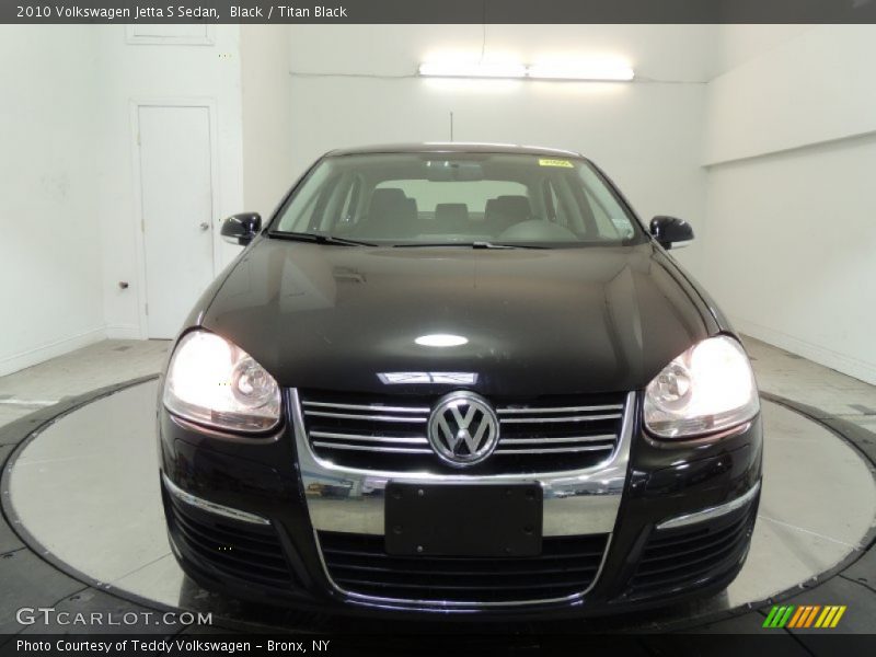Black / Titan Black 2010 Volkswagen Jetta S Sedan