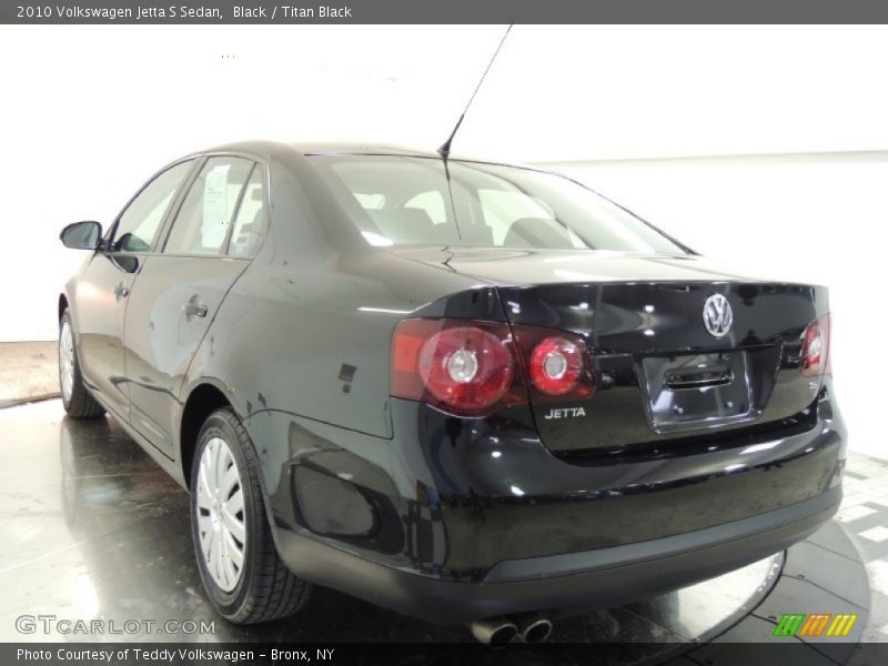 Black / Titan Black 2010 Volkswagen Jetta S Sedan