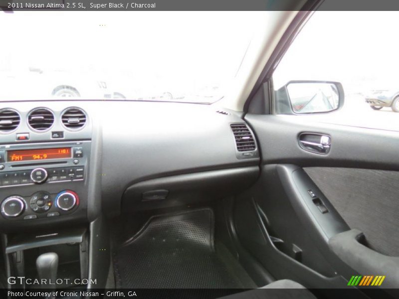 Super Black / Charcoal 2011 Nissan Altima 2.5 SL