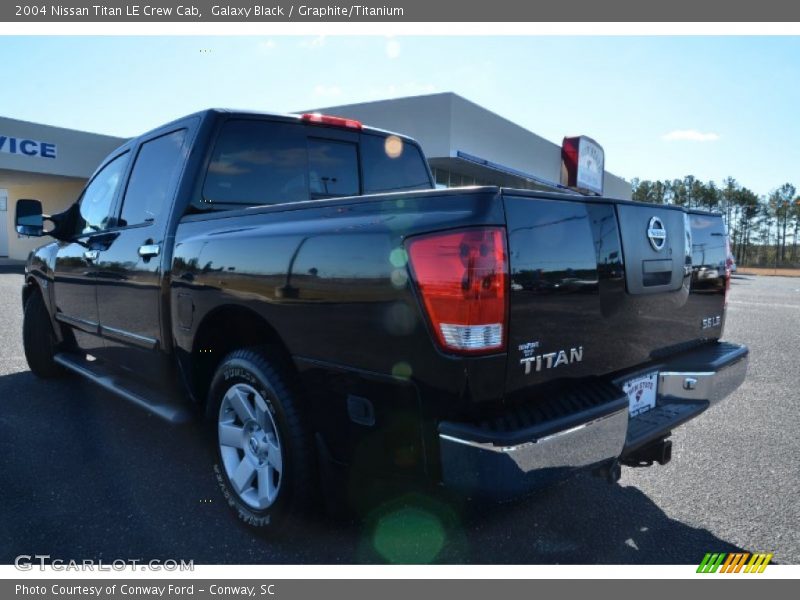 Galaxy Black / Graphite/Titanium 2004 Nissan Titan LE Crew Cab