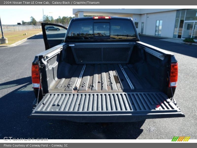 Galaxy Black / Graphite/Titanium 2004 Nissan Titan LE Crew Cab