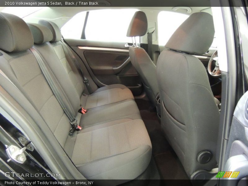 Black / Titan Black 2010 Volkswagen Jetta S Sedan