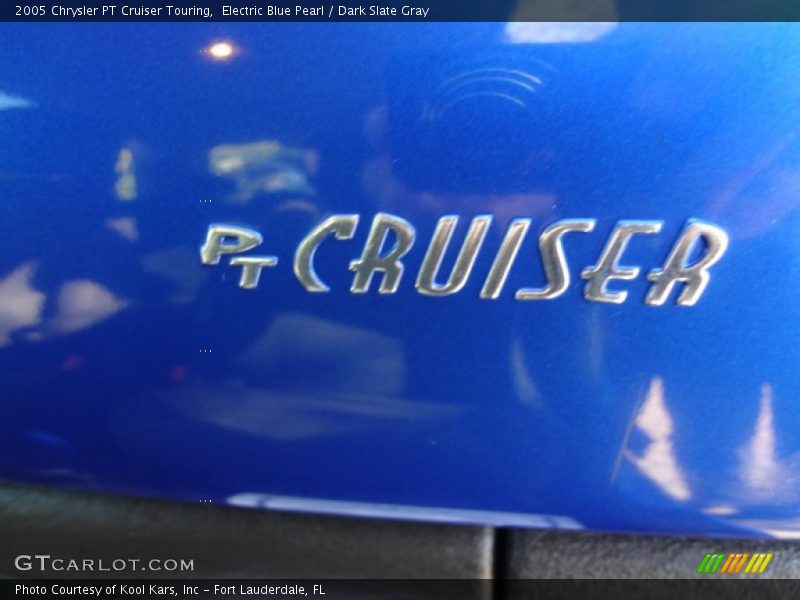 Electric Blue Pearl / Dark Slate Gray 2005 Chrysler PT Cruiser Touring