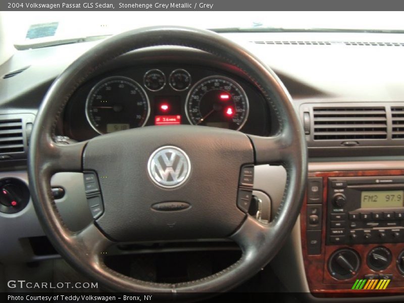 Stonehenge Grey Metallic / Grey 2004 Volkswagen Passat GLS Sedan