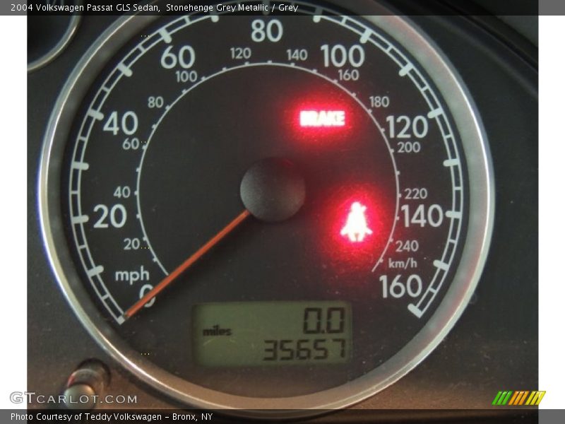 Stonehenge Grey Metallic / Grey 2004 Volkswagen Passat GLS Sedan