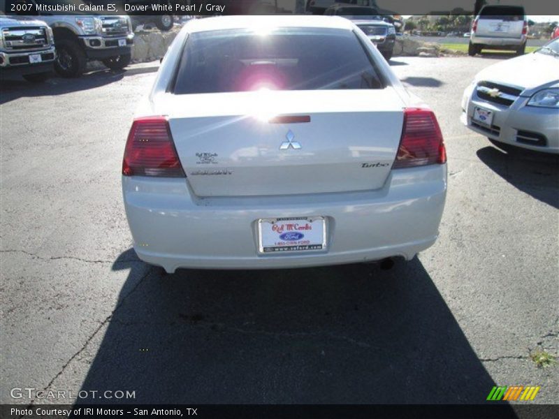 Dover White Pearl / Gray 2007 Mitsubishi Galant ES