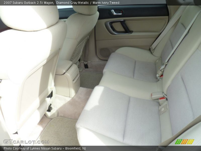 Diamond Gray Metallic / Warm Ivory Tweed 2007 Subaru Outback 2.5i Wagon