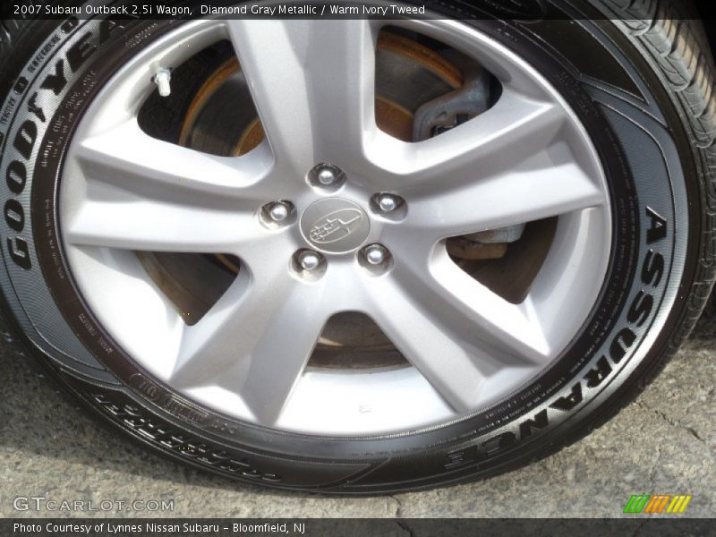 Diamond Gray Metallic / Warm Ivory Tweed 2007 Subaru Outback 2.5i Wagon