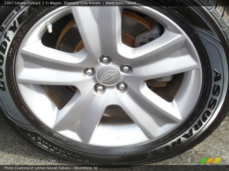 Diamond Gray Metallic / Warm Ivory Tweed 2007 Subaru Outback 2.5i Wagon