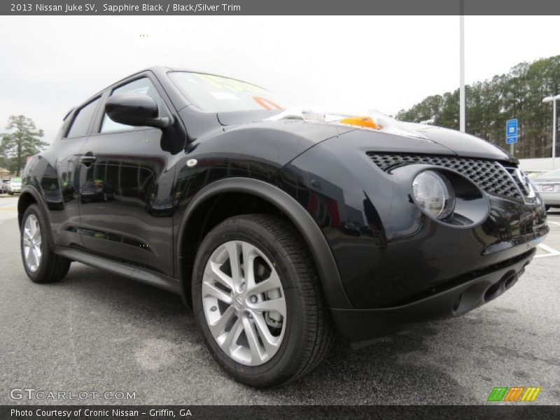 Sapphire Black / Black/Silver Trim 2013 Nissan Juke SV